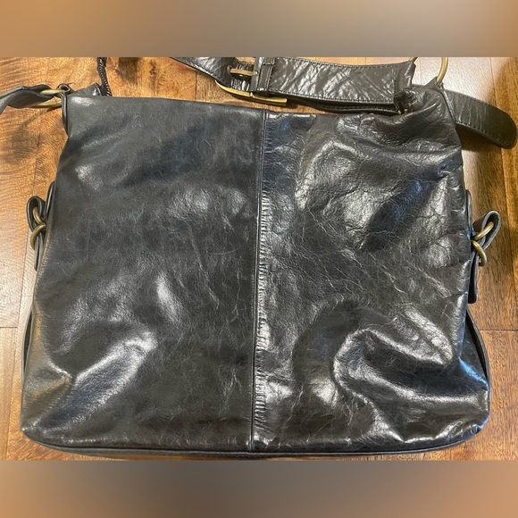 Sondra Roberts large Crossbody bag - Picture 3 of 11